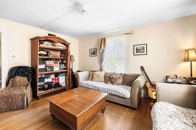 $815,000 | 25 Pearl Street, Marblehead, MA 01945