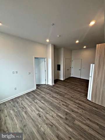 $1,202 | 7101 Woodland Avenue, Unit 209, Philadelphia, PA 19142