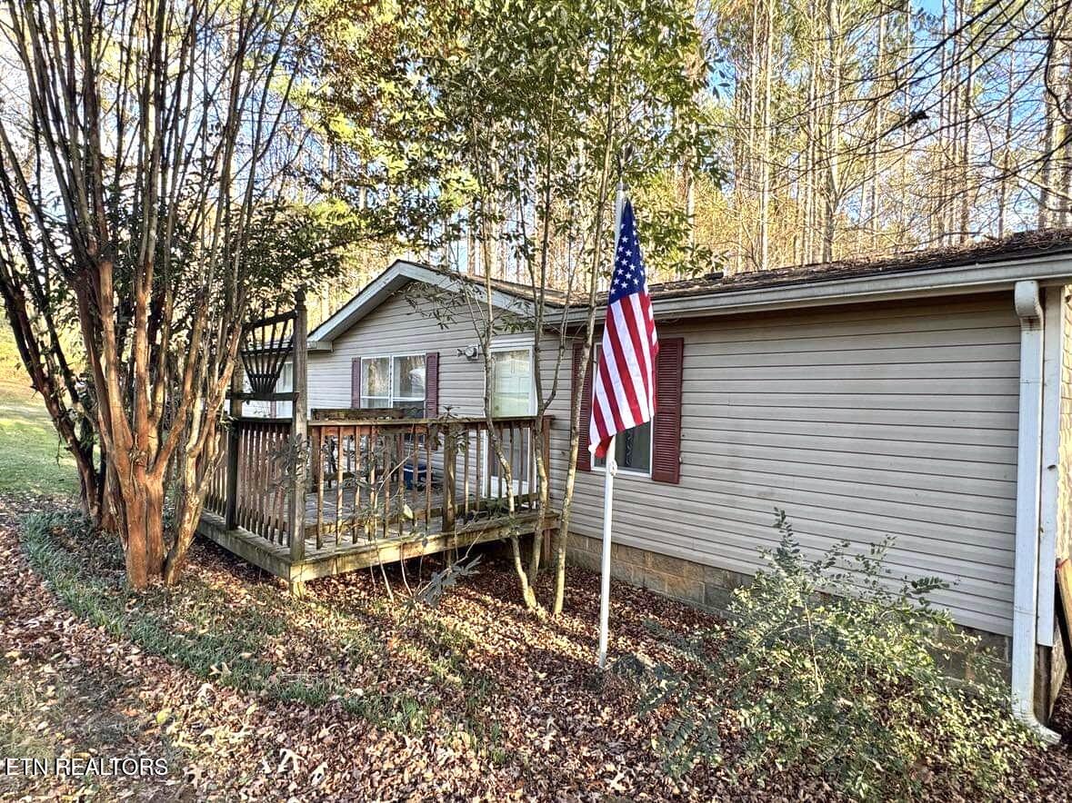 3200 Hubbard Road Loudon, TN 37774 - Photo 2 of 36 Front