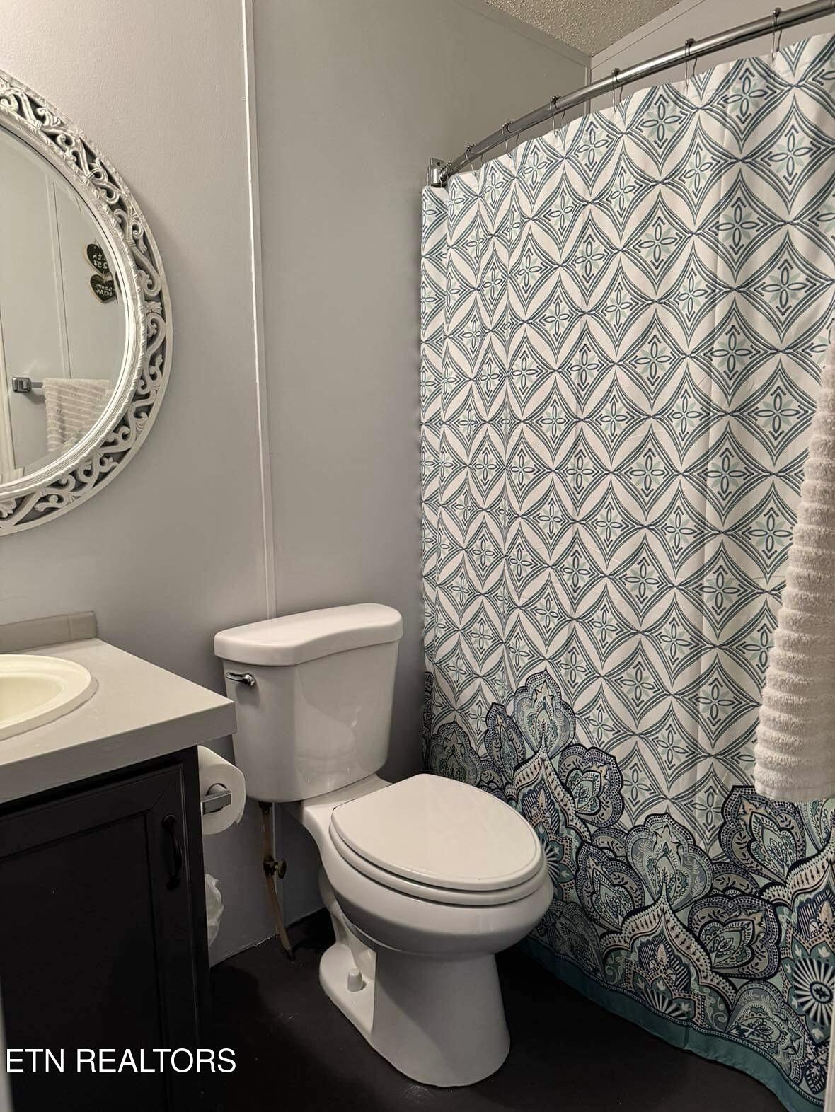 3200 Hubbard Road Loudon, TN 37774 - Photo 33 of 36 Guest bath
