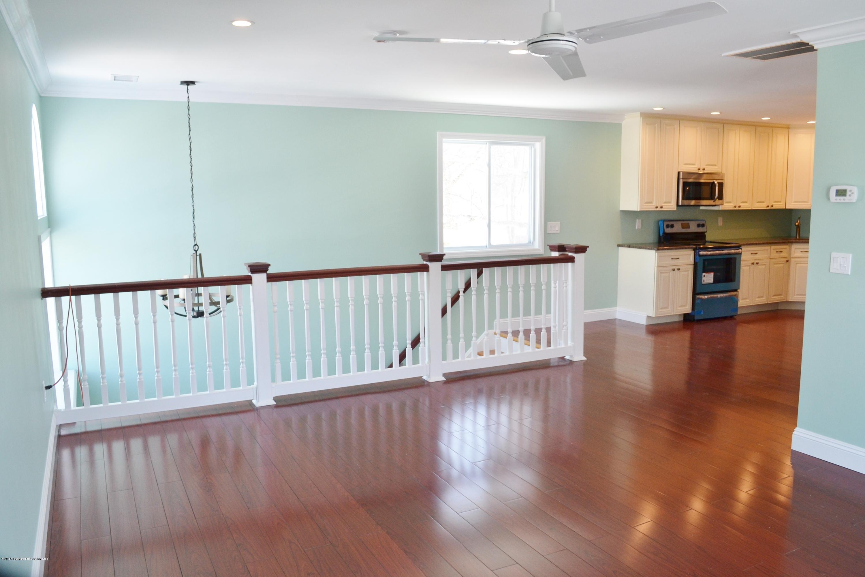 1000 Beaver Dam Road Point Pleasant, NJ 08742 - Photo 21 of 32 a view of kitchen with wooden floor and electronic appliances