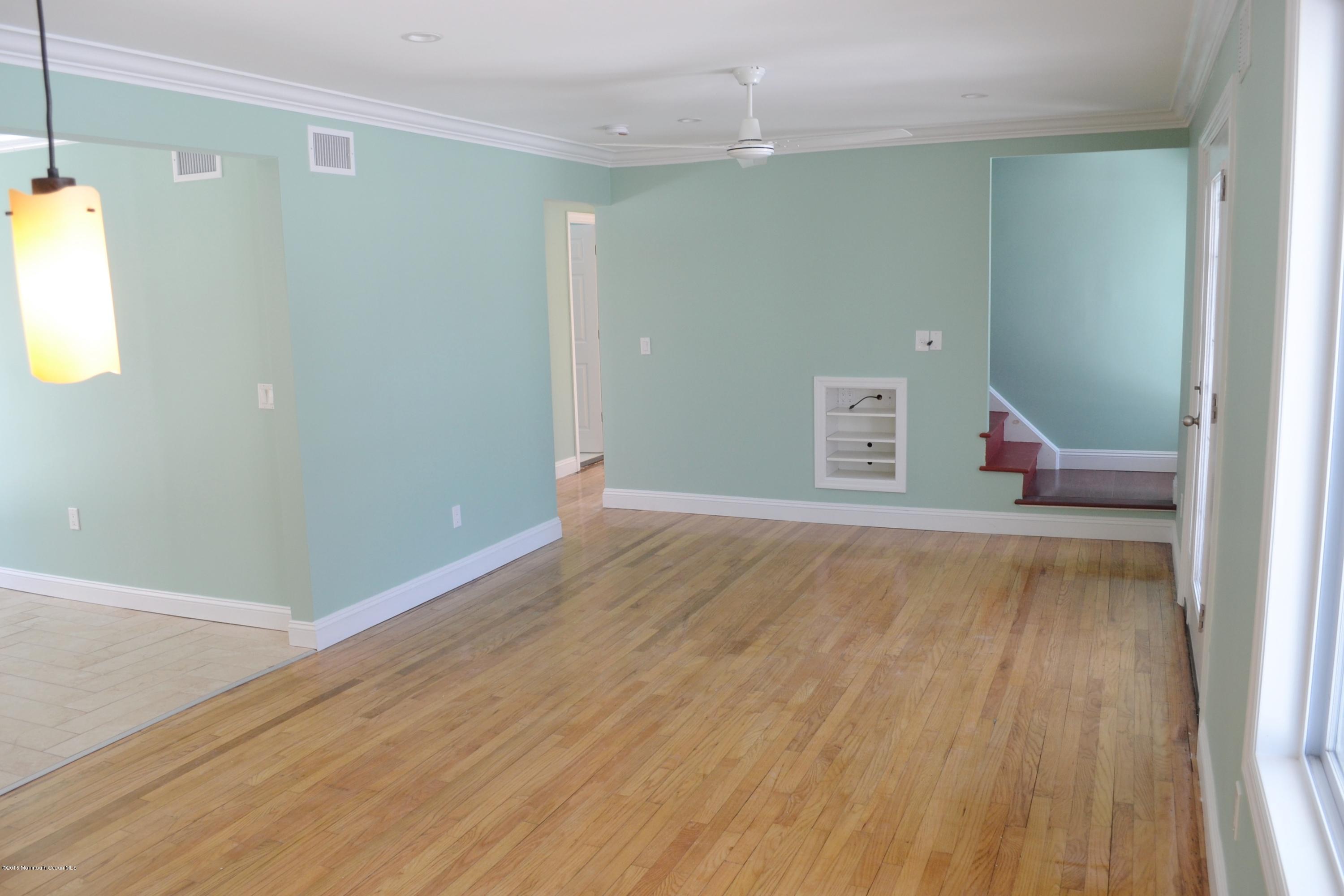 1000 Beaver Dam Road Point Pleasant, NJ 08742 - Photo 10 of 32 a view of a livingroom with wooden floor