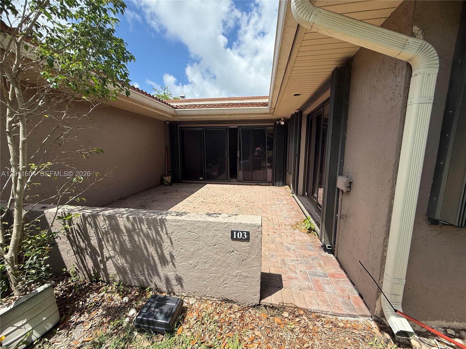 103 Tweedbrook Lane, Unit 101 Hollywood, FL 33021 - Photo 15 of 19