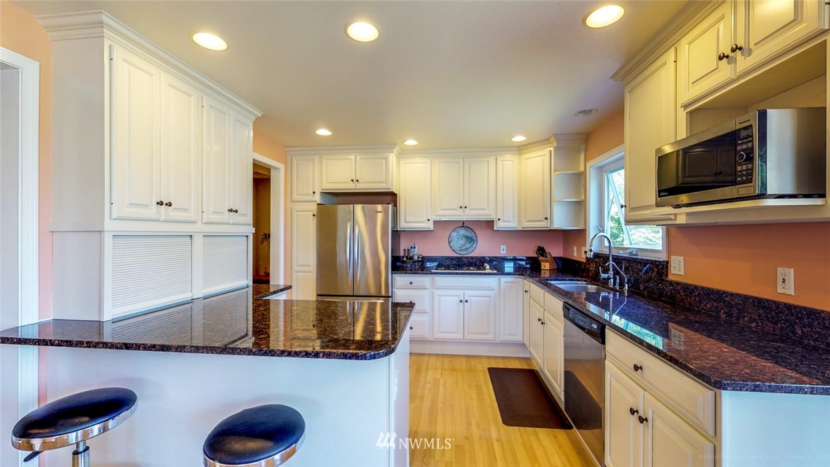 3054 Bay Road Ferndale, WA 98248 - Photo 6 of 25