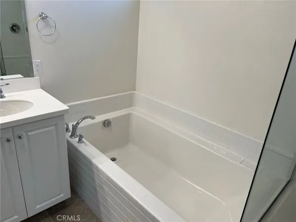 $3,095 | 42752 Azure Street, Temecula, CA 92592