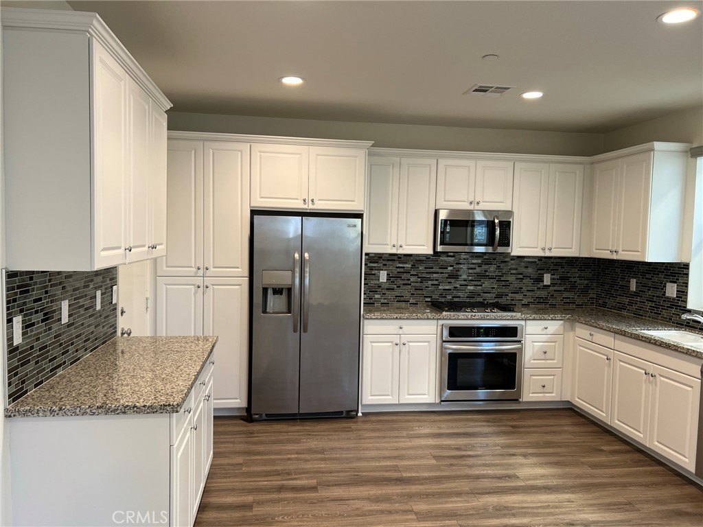 42752 Azure Street Temecula, CA 92592 - Photo 3 of 30