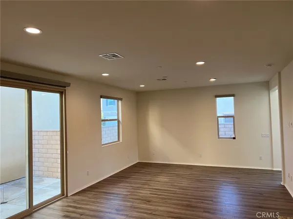 $3,095 | 42752 Azure Street, Temecula, CA 92592