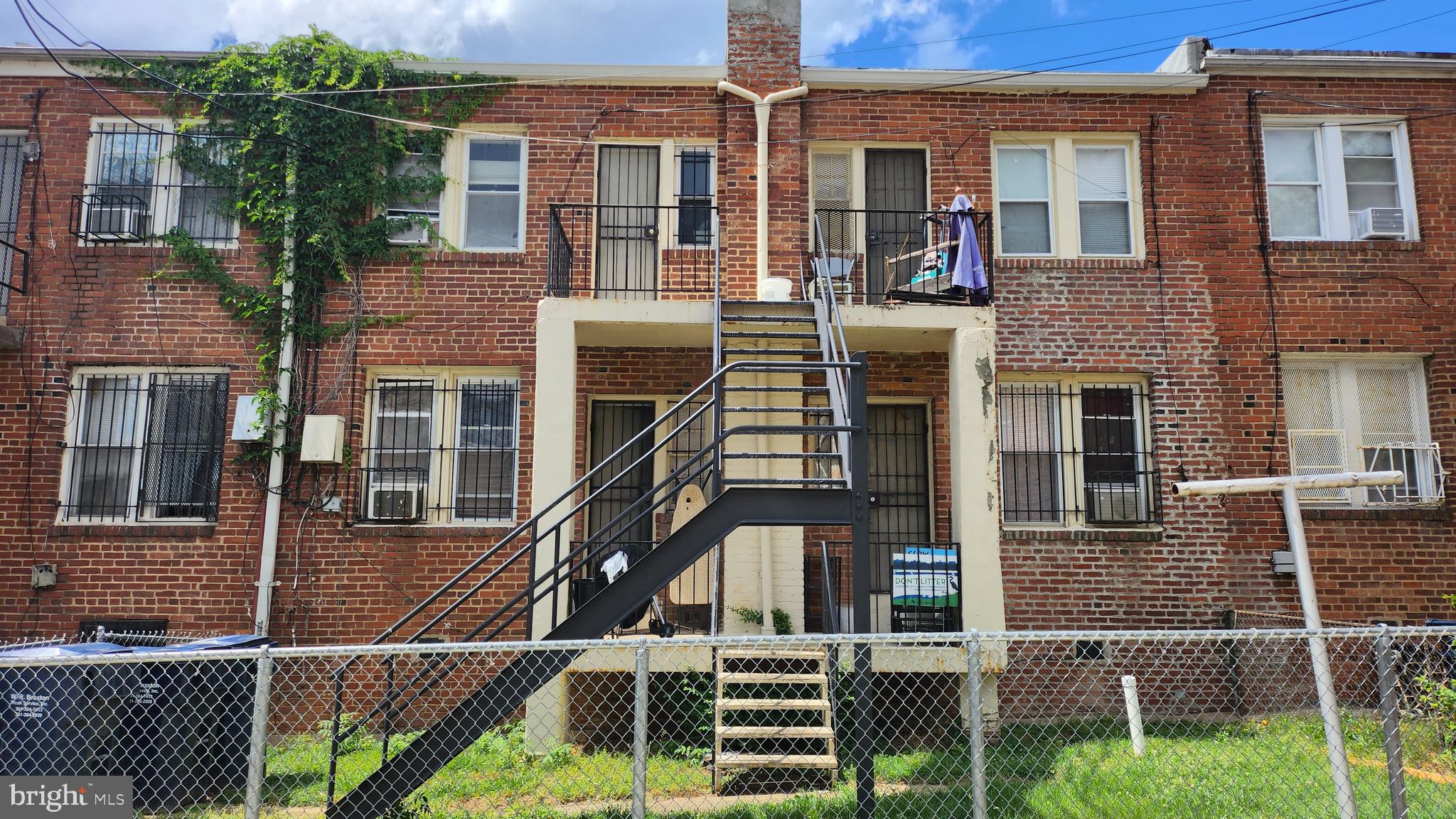 2013 I Street Northeast Washington, DC 20002 - Photo 2 of 2