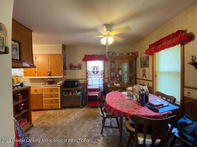 1207 Reo Road Lansing, MI 48910 - Photo 12 of 27 Dining room