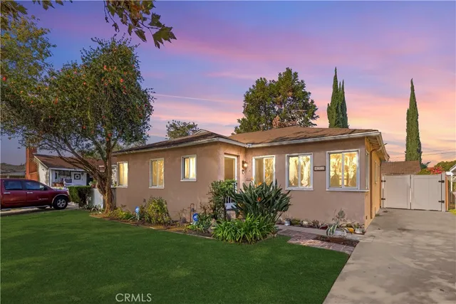 $699,000 | 457 Chester Place, Pomona, CA 91768