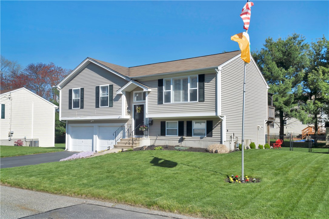 98 Getchell Avenue Woonsocket, RI 02895 - Photo 2 of 22