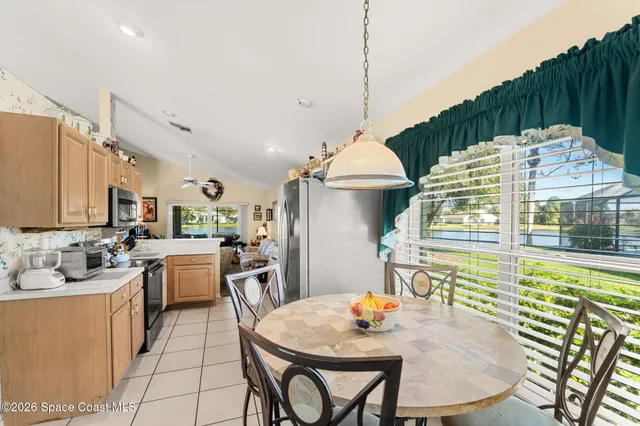 $400,000 | 7828 Falling Leaf Place, Melbourne, FL 32940