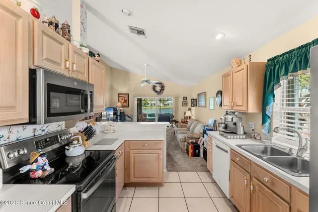 $400,000 | 7828 Falling Leaf Place, Melbourne, FL 32940