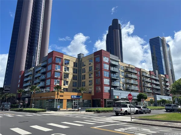 $4,000 | 400 Keawe Street, Unit 220, Honolulu, HI 96813
