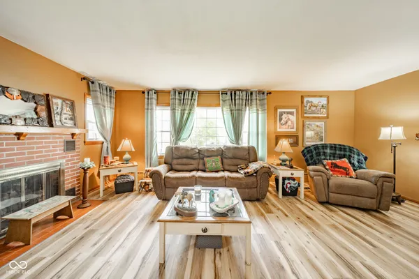 $625,000 | 11910 South Co Road 800 West, Daleville, IN 47334