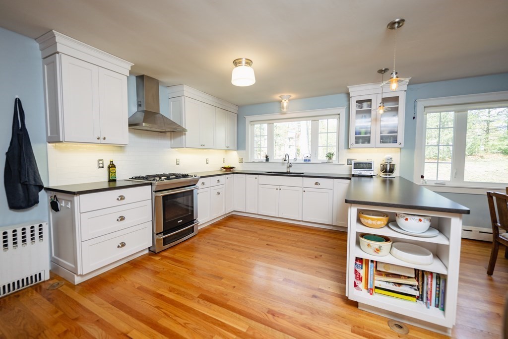 35 Fox Farms Road Northampton, MA 01062 - Photo 5 of 38 Gallery Image 5