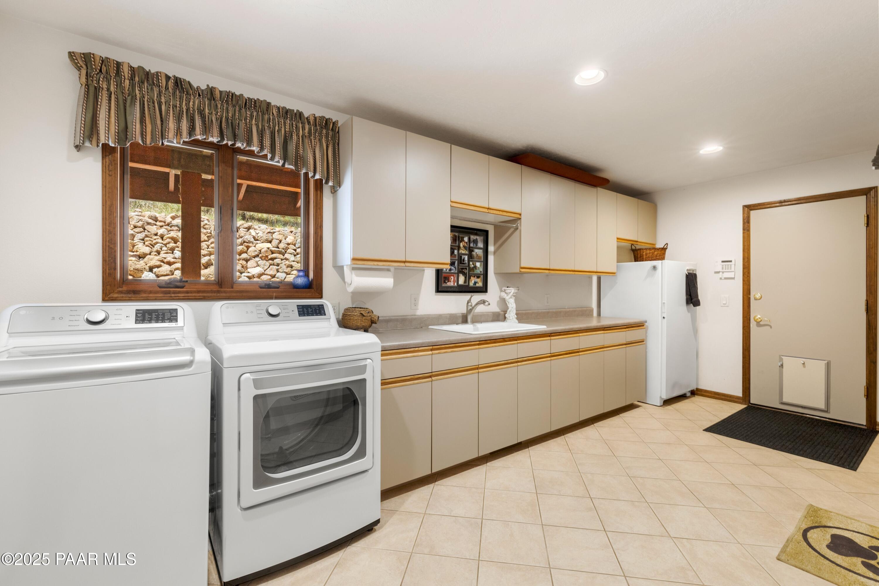 1515 North Happy Valley Road, Unit 5 01 AC Prescott, AZ 86305 - Photo 43 of 77 Laundry Room