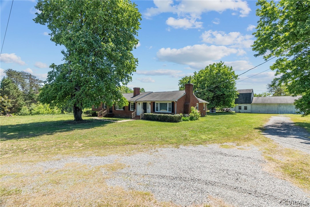 2557 Broad St Road Gum Spring, VA 23065 - Photo 3 of 47 Gallery Image 3