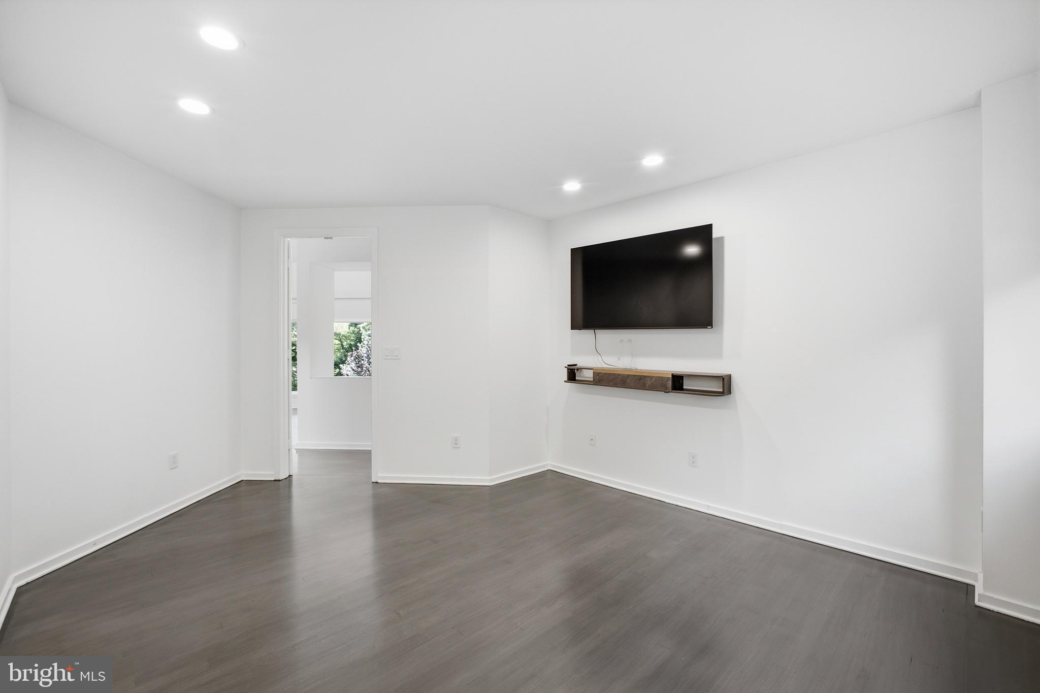 7545 Potomac Fall Road McLean, VA 22102 - Photo 15 of 89