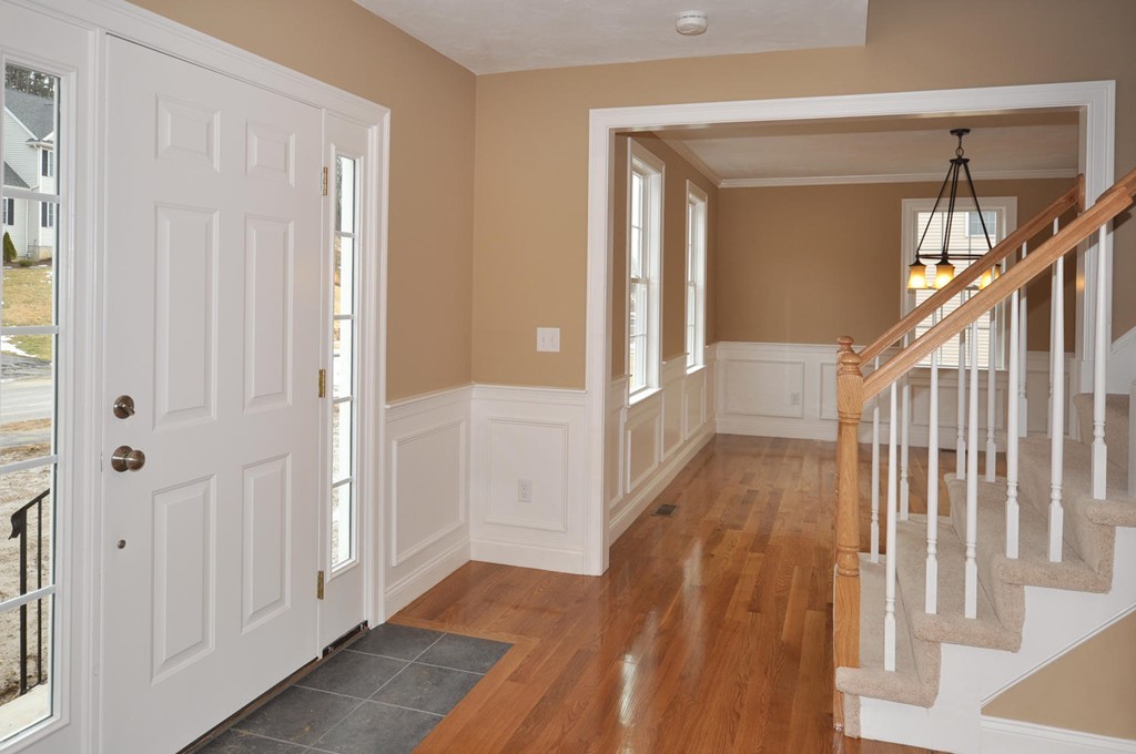 4 Rhodes Drive Berlin, MA 01503 - Photo 6 of 13 Gallery Image 6