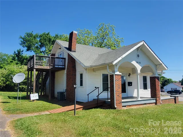 $925 | 1435 Davie Avenue, Statesville, NC 28677