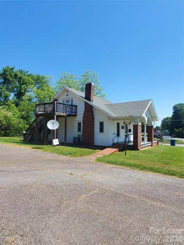 $925 | 1435 Davie Avenue, Statesville, NC 28677