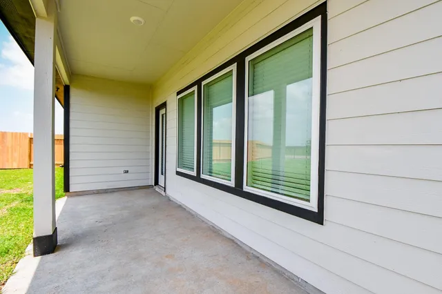 $2,750 | 3930 Winterbourne Way, Fulshear, TX 77441