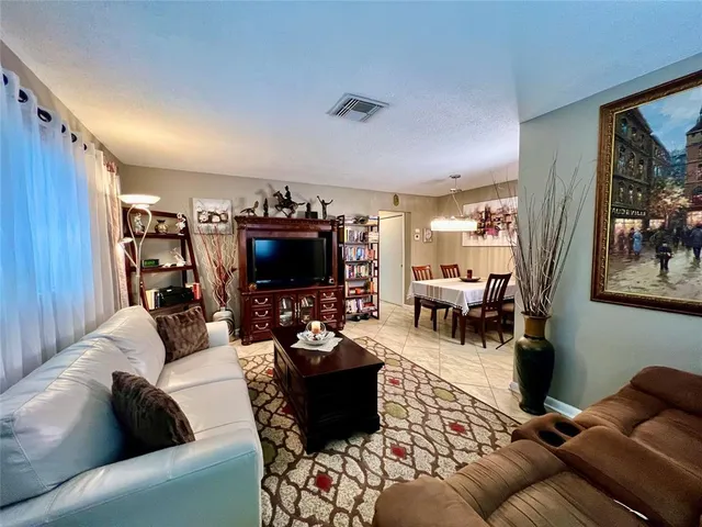 $170,000 | 160 Northeast 8th Avenue, Unit 1B, Hallandale Beach, FL 33009