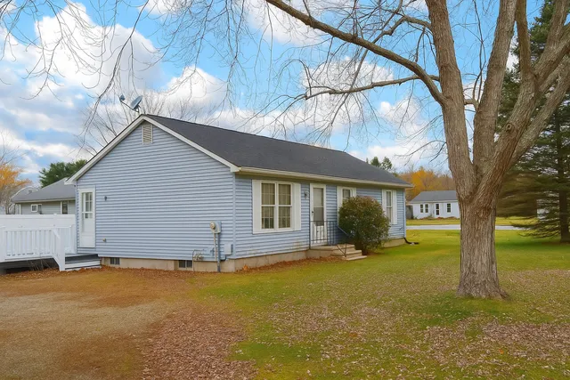 $325,000 | 7 Shelby Circle, Killingly, CT 06241