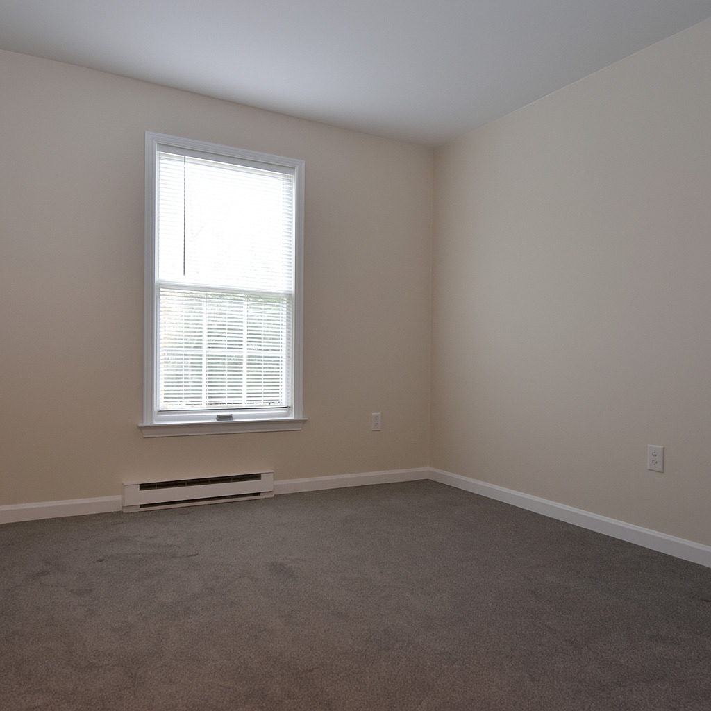7 Shelby Circle Killingly, CT 06241 - Photo 13 of 16 an empty room with a window