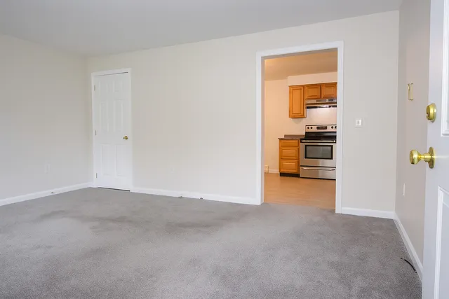 $325,000 | 7 Shelby Circle, Killingly, CT 06241