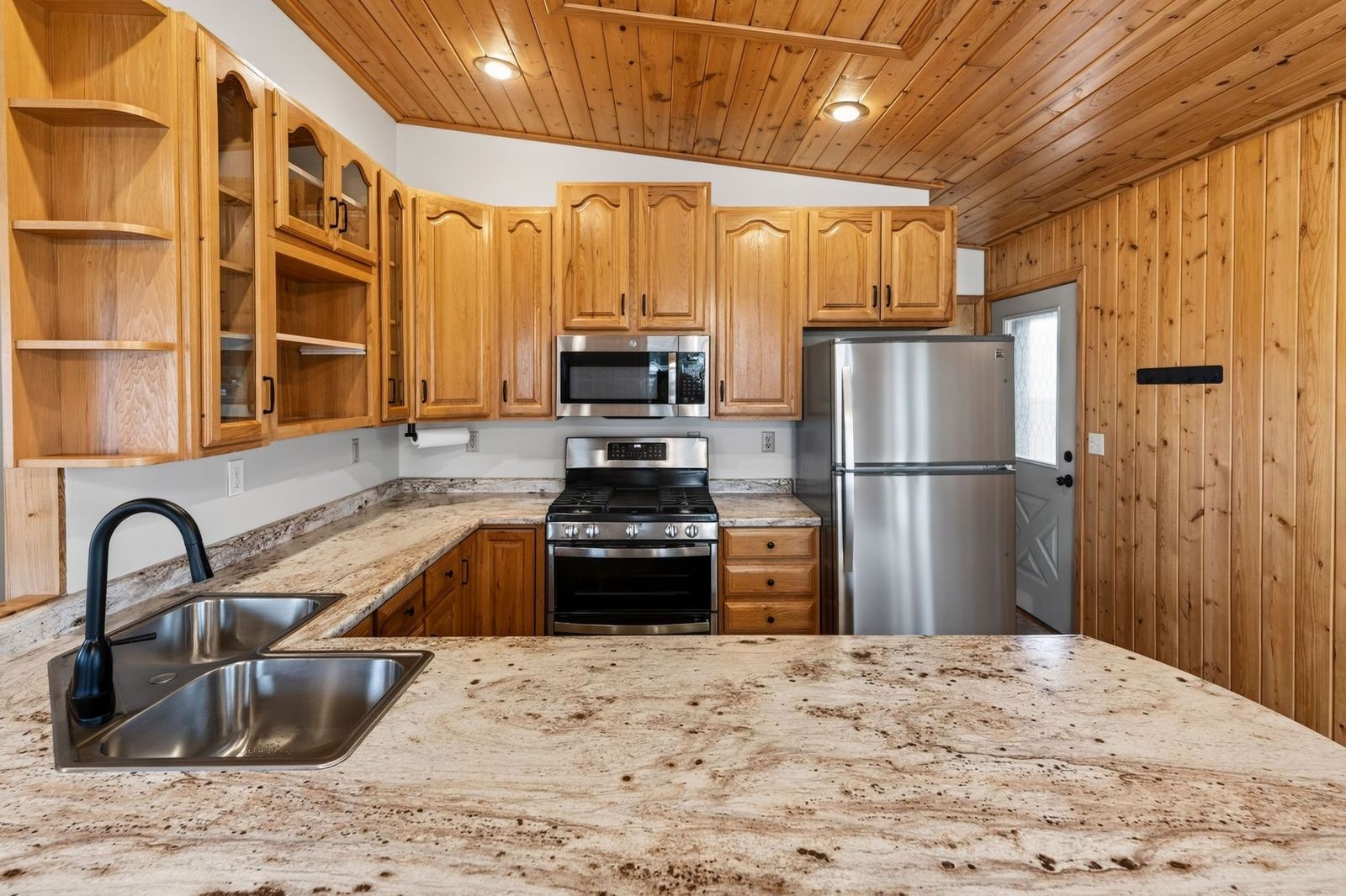 306 West Hazel Street Spooner, WI 54801 - Photo 7 of 43
