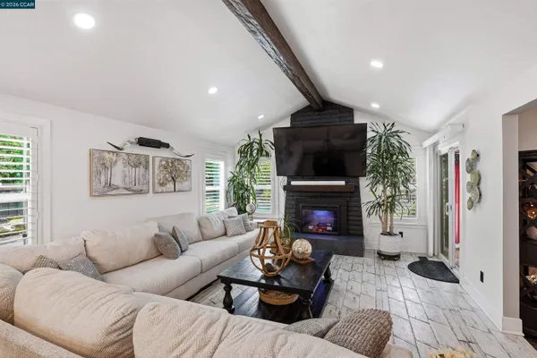 $1,389,000 | 1199 Gamay Drive, Clayton, CA 94517