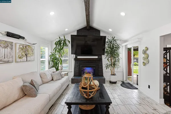 $1,389,000 | 1199 Gamay Drive, Clayton, CA 94517