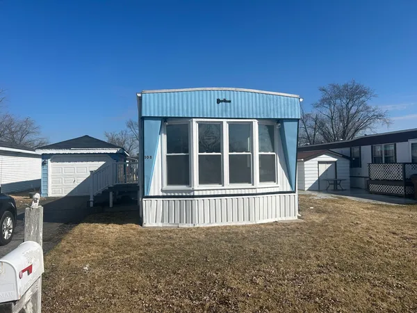 $27,500 | 108 Flamingo Drive, Beecher, IL 60401