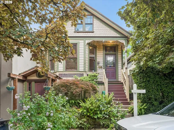 $790,000 | 2632 Northwest Thurman Street, Portland, OR 97210