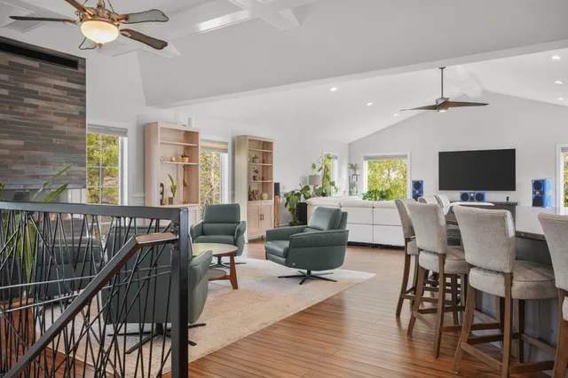 $1,249,999 | 1679 Marian Court, Mineral Point, WI 53565