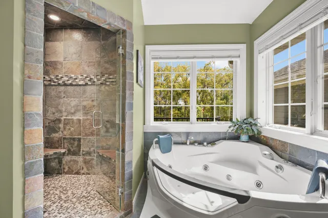 $1,249,999 | 1679 Marian Court, Mineral Point, WI 53565