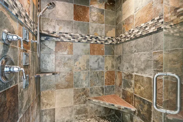 $1,249,999 | 1679 Marian Court, Mineral Point, WI 53565