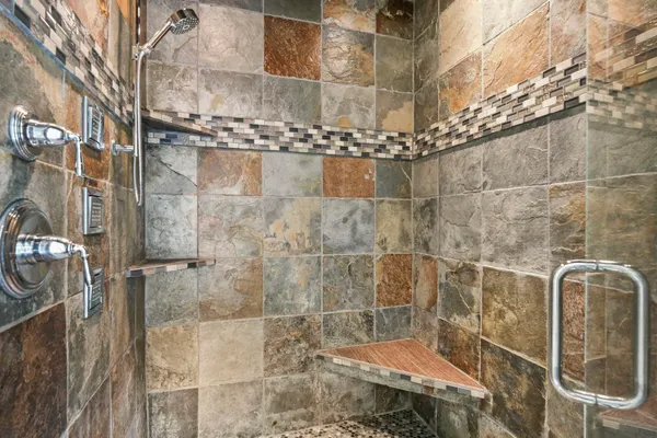 $1,249,999 | 1679 Marian Court, Mineral Point, WI 53565