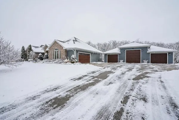 $1,249,999 | 1679 Marian Court, Mineral Point, WI 53565