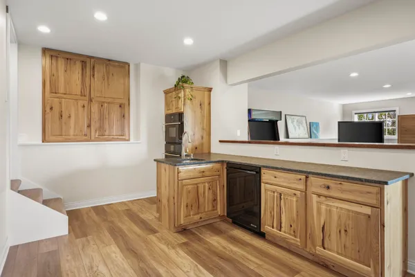 $1,249,999 | 1679 Marian Court, Mineral Point, WI 53565