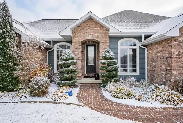 $1,249,999 | 1679 Marian Court, Mineral Point, WI 53565