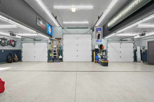 $1,249,999 | 1679 Marian Court, Mineral Point, WI 53565