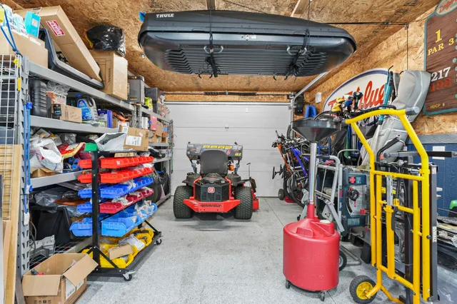 $1,249,999 | 1679 Marian Court, Mineral Point, WI 53565