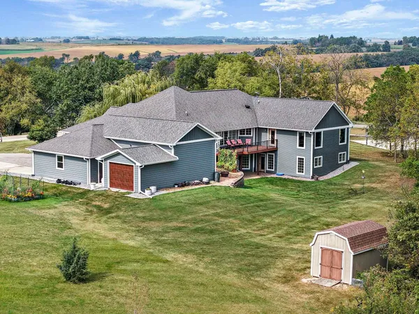 $1,249,999 | 1679 Marian Court, Mineral Point, WI 53565