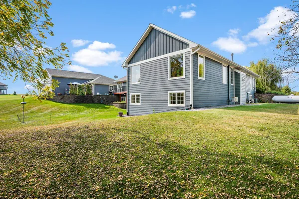 $1,249,999 | 1679 Marian Court, Mineral Point, WI 53565