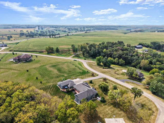 $1,249,999 | 1679 Marian Court, Mineral Point, WI 53565