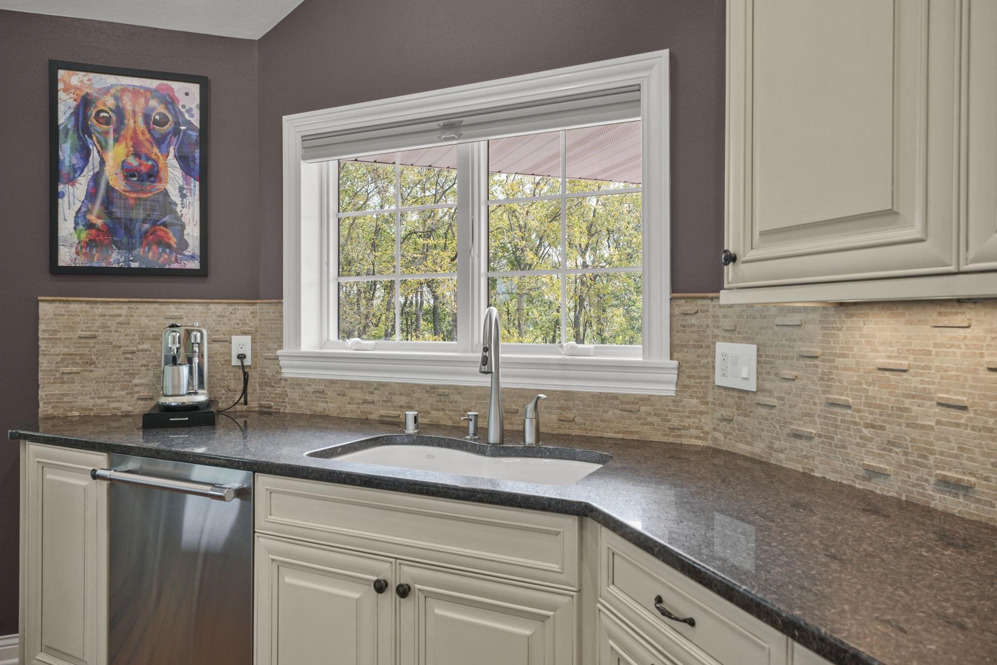 1679 Marian Court Mineral Point, WI 53565 - Photo 8 of 87