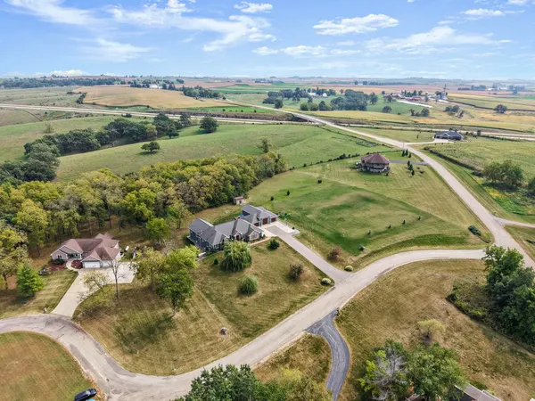 $1,249,999 | 1679 Marian Court, Mineral Point, WI 53565